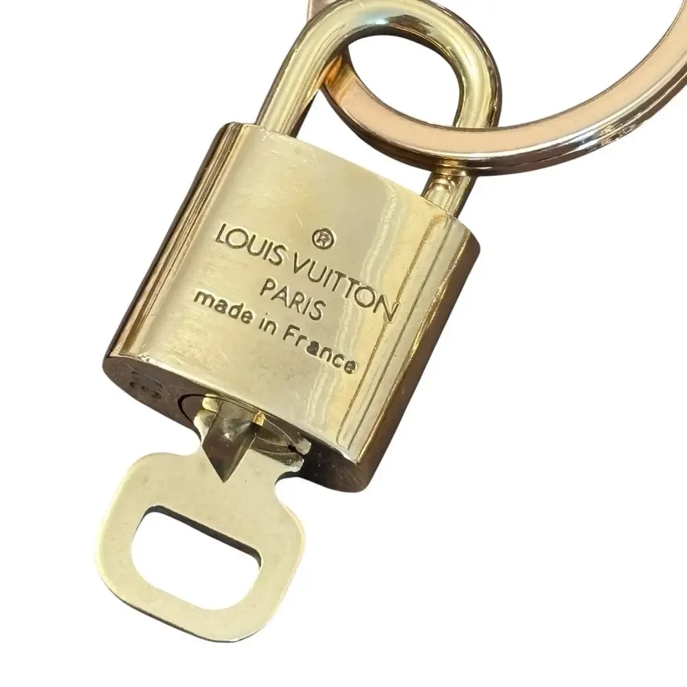 Authentic Louis Vuitton Lock & Key Set #310‎ On An Unbranded Keychain - Picture 4 of 8